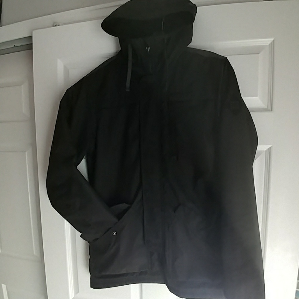 686 ski jacket NWOT!!!